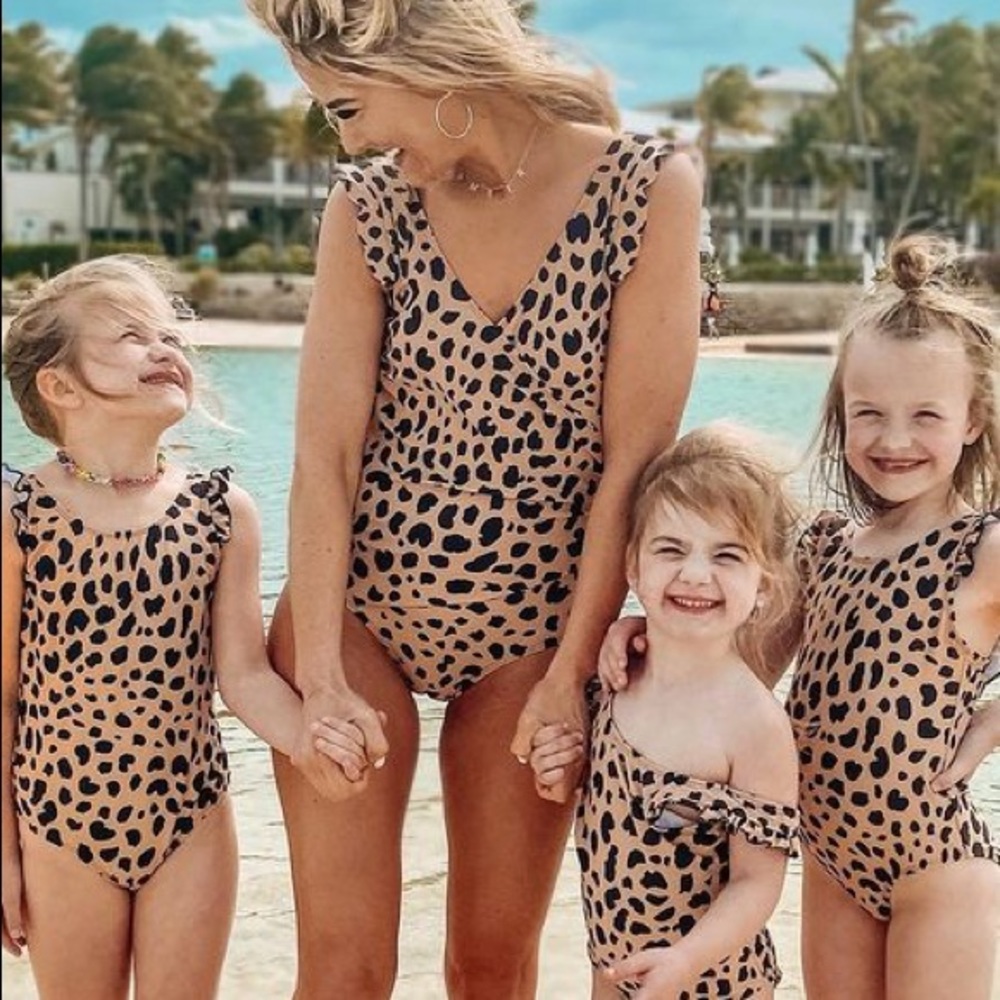 Boutique Shop Zoco leopard one-piece swimsuit